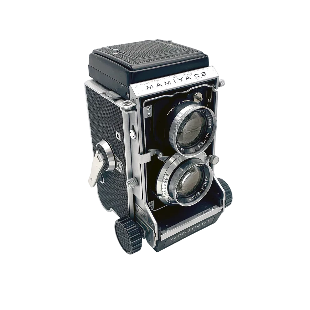 MAMIYA C3 w/ 80 f/2.8 – Safelight Berlin