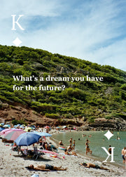 QUESTIONS MAGAZINE Card Game