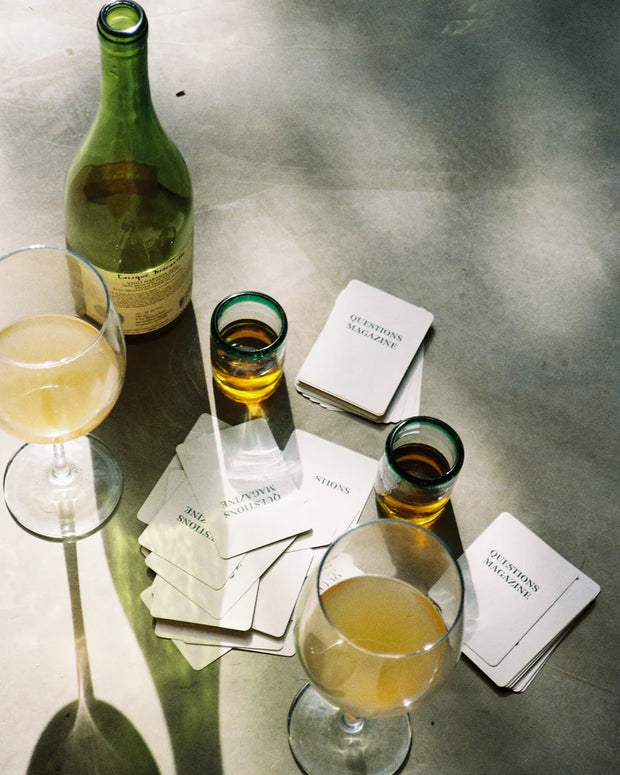 QUESTIONS MAGAZINE Card Game