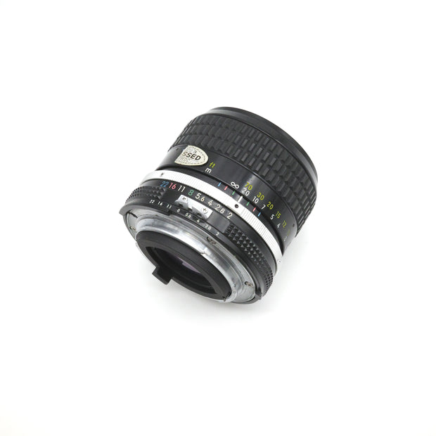 Nikon Nikkor 85mm f2