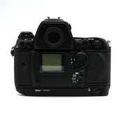 NIKON F6