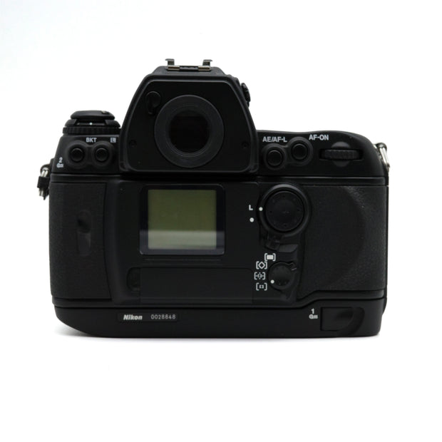 NIKON F6