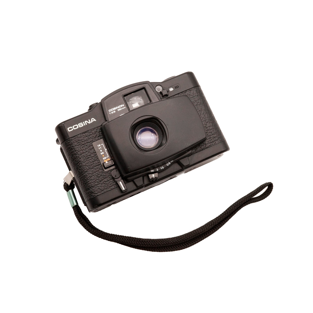 COSINA CX-2 フィルムカメラ モーター フラッシュ付き COSINA CX-2 – Safelight Berlin