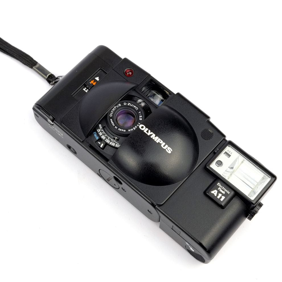 OLYMPUS XA2 w/A11 Flash – Safelight Berlin