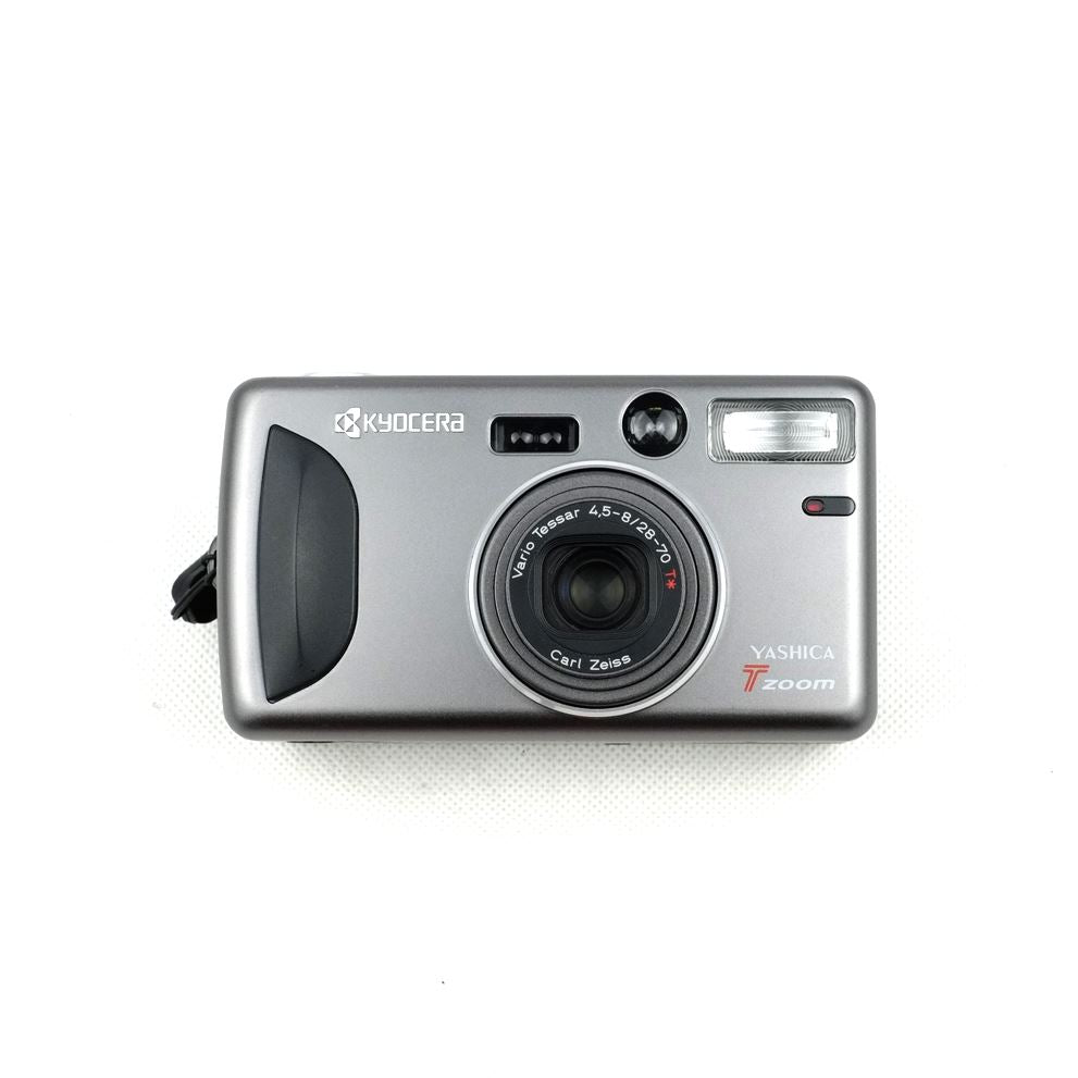 YASHICA T Zoom – Safelight Berlin