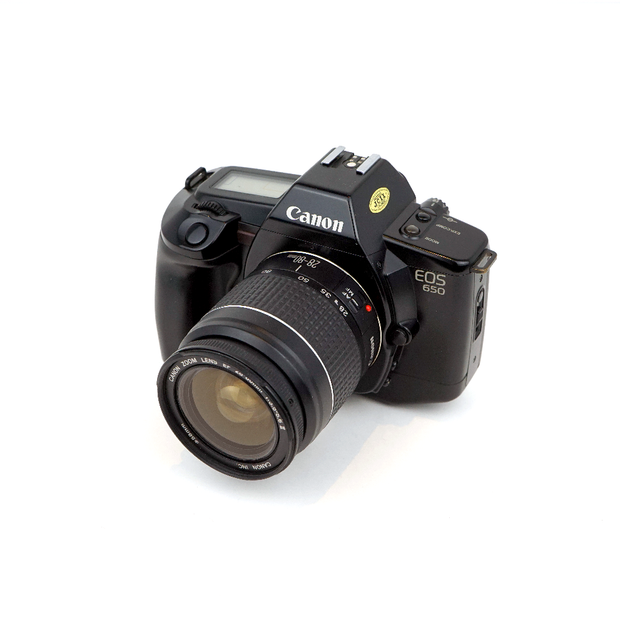 CANON EOS 650 w/28-80 – Safelight Berlin - Main Image