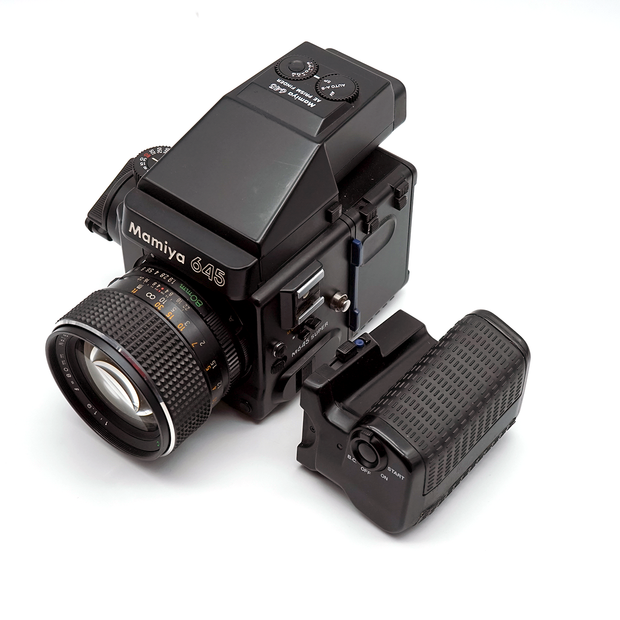 MAMIYA M645 Super w/80 f/1.9 and 45 – Safelight Berlin