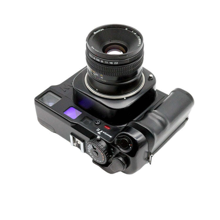 MAMIYA 7II w/80 4 – Safelight Berlin