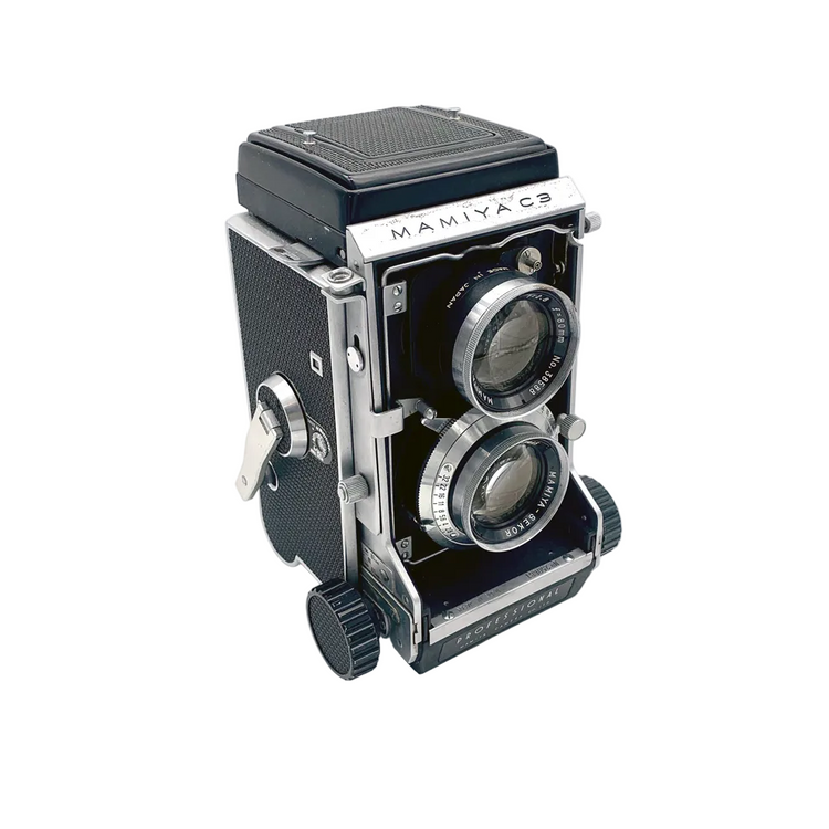 MAMIYA C3 w/ 80 f/2.8 – Safelight Berlin