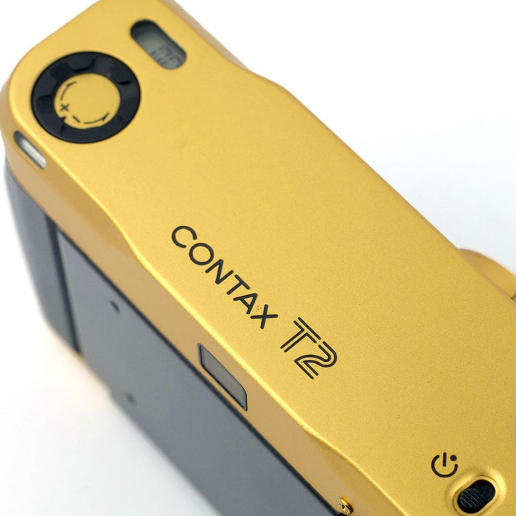 CONTAX T2 ゴールド Carl Zeiss Sonnar #1132 Contax T2 Film Camera Gold Carl Zeiss Sonnar 1132 Japan Used