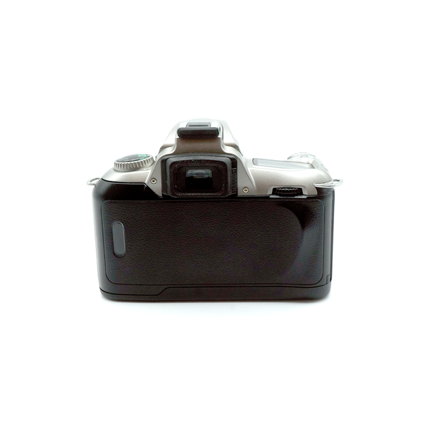 NIKON F55 w/28 80